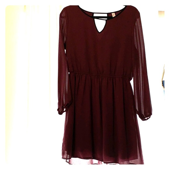 Maroon long sleeve dress - Picture 1 of 2